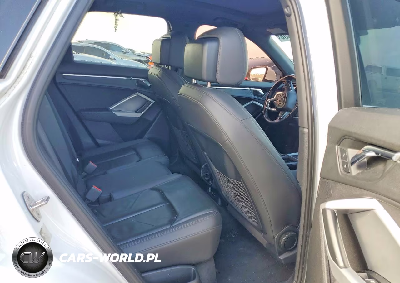 2020 Audi Q3 Premium VIN:WA1AECF30L1028642 - 10