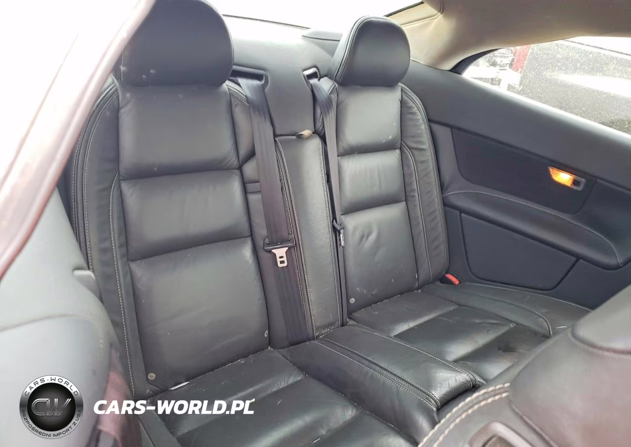 2011 Volvo C70 VIN:YV1672MC8BJ107875 - 10
