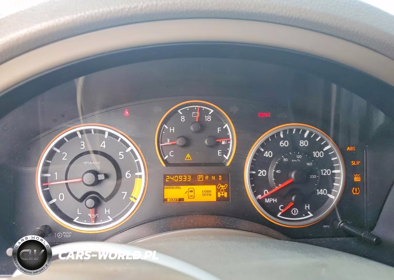 2011 Nissan Armada Sv VIN:5N1BA0NC3BN623543 - 9