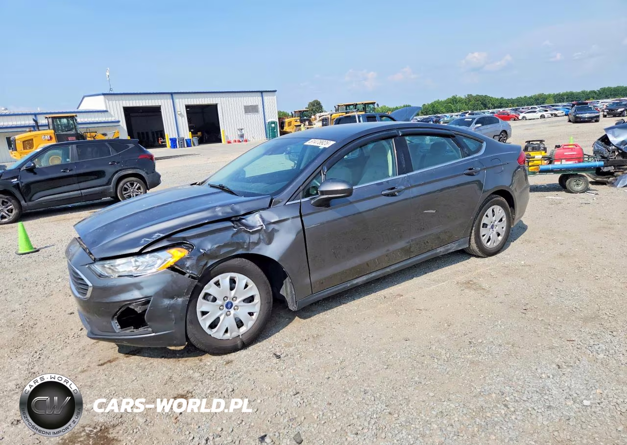 2020 Ford Fusion S VIN:3FA6P0G74LR143343 - 1
