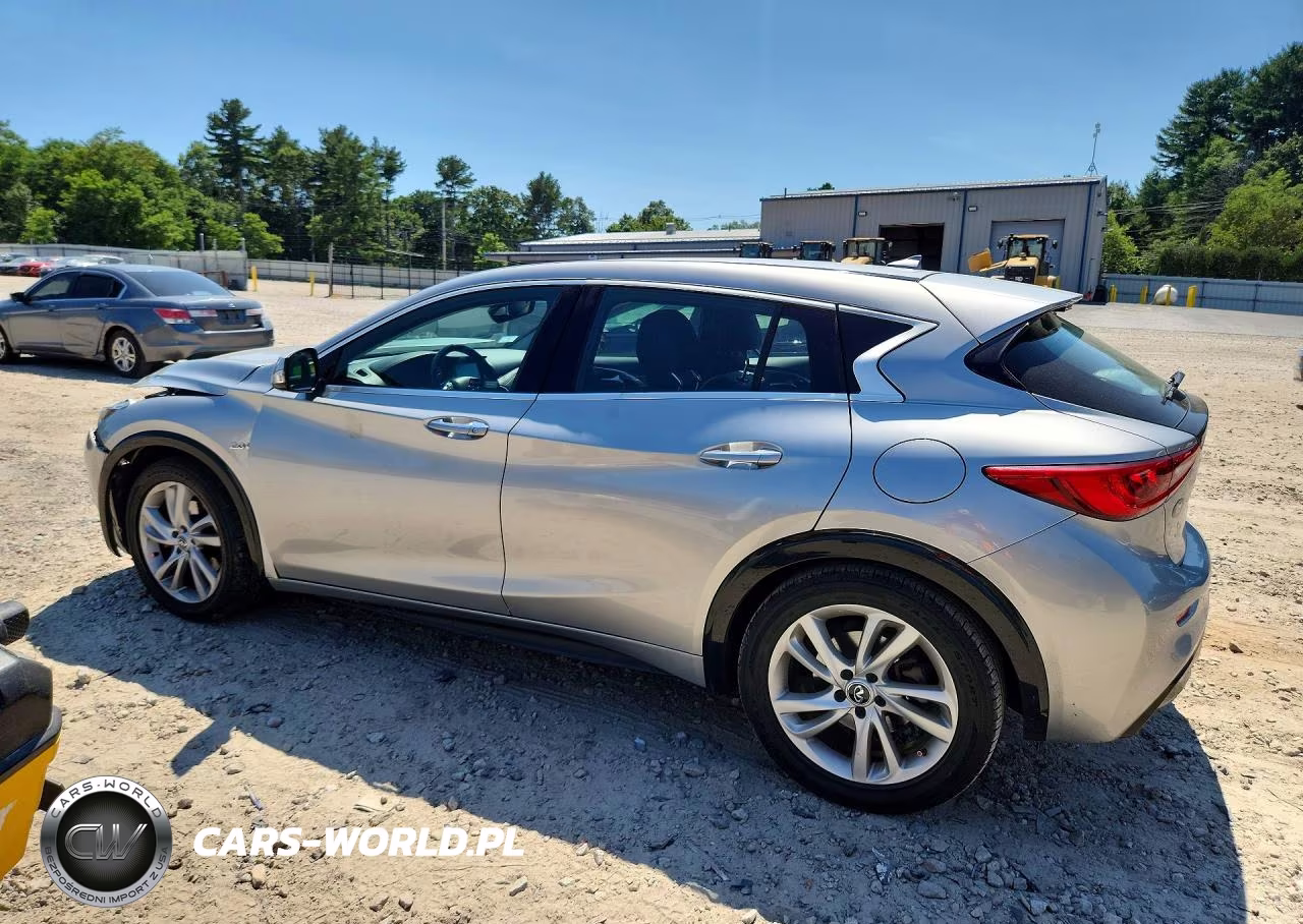 2018 Infiniti Qx30 Luxury VIN:SJKCH5CP1JA057926 - 2