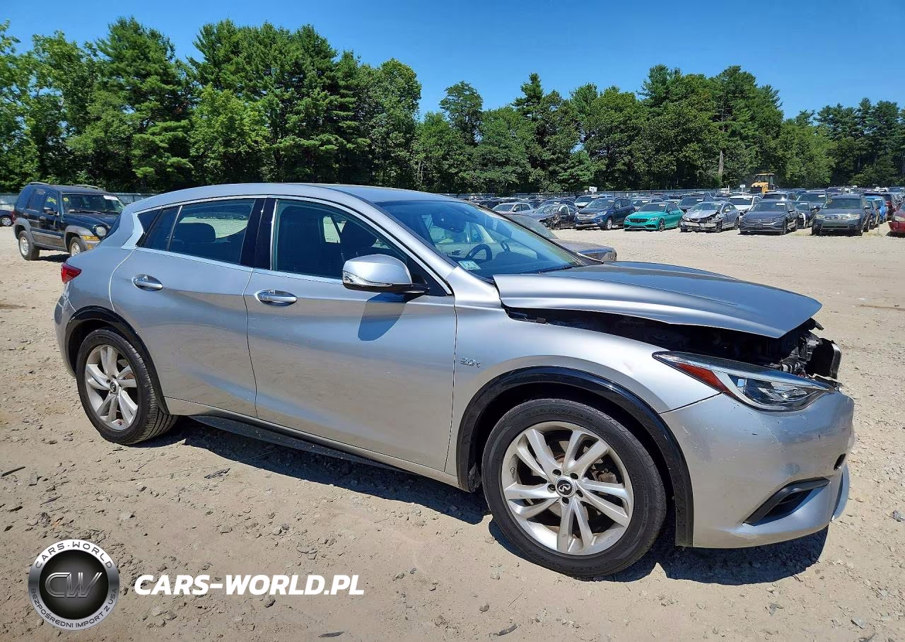 2018 Infiniti Qx30 Luxury VIN:SJKCH5CP1JA057926 - 4