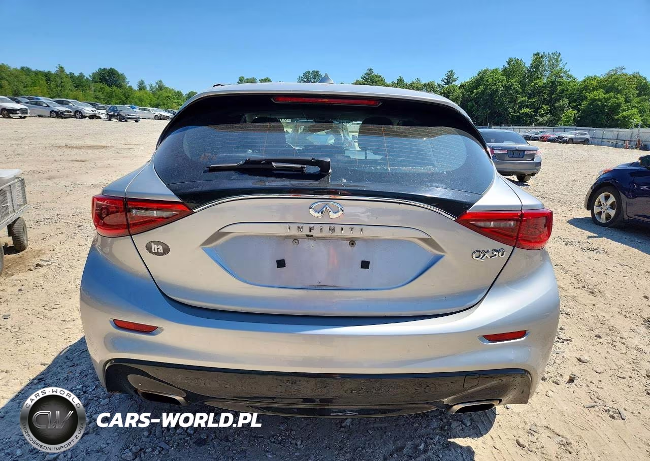 2018 Infiniti Qx30 Luxury VIN:SJKCH5CP1JA057926 - 6