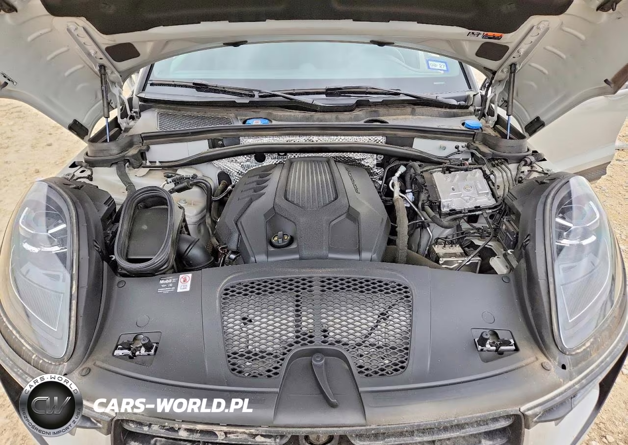 2025 Porsche Macan Base VIN:WP1AA2A50SLB07928 - 11