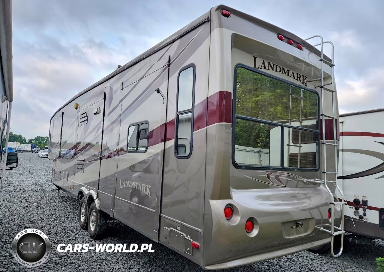 2010 Heartland Landmark Camper VIN:5SFBG3723AE205102 - 3