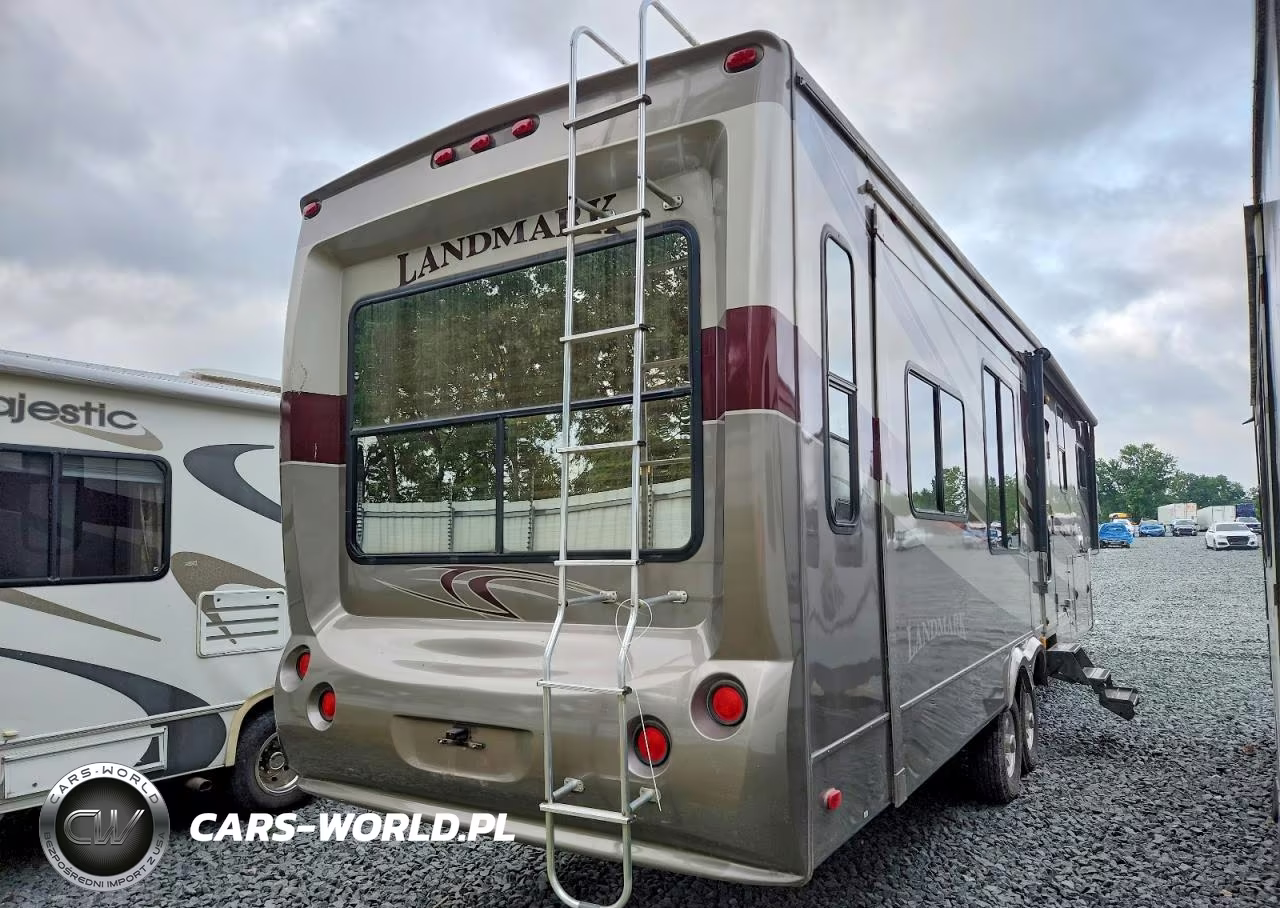 2010 Heartland Landmark Camper VIN:5SFBG3723AE205102 - 4