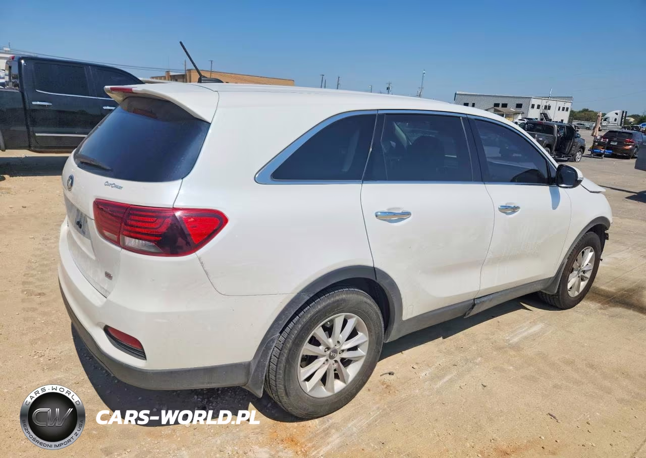 2020 Kia Sorento Lx VIN:5XYPG4A39LG630768 - 3