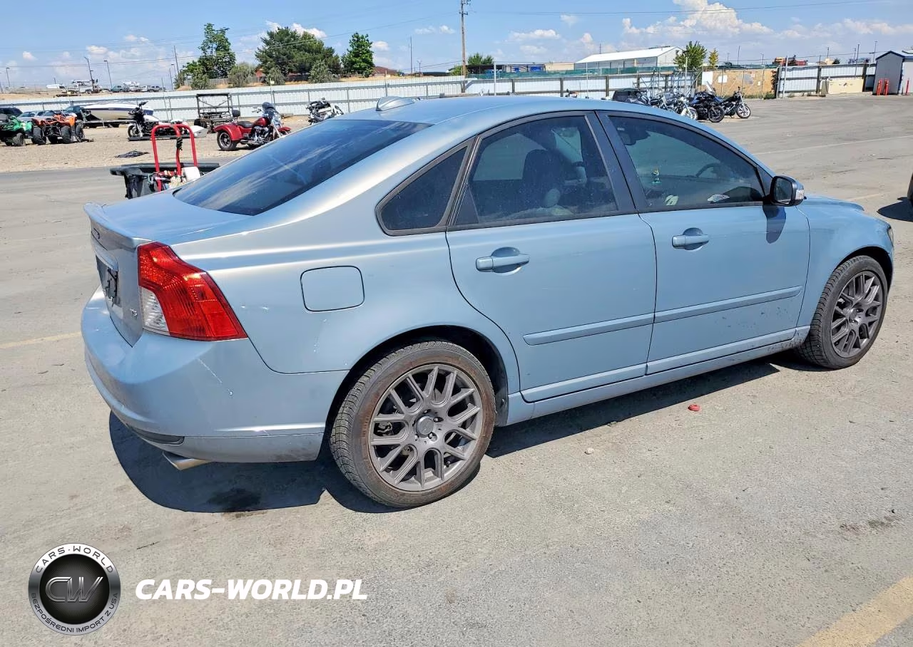 2008 Volvo S40 T5 VIN:YV1MS672282403316 - 3