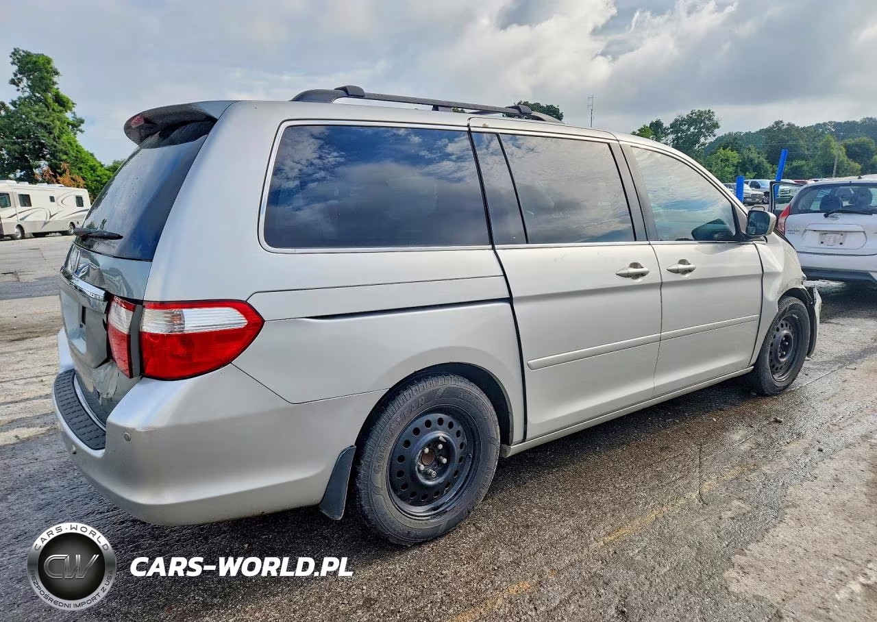 2007 Honda Odyssey Touring VIN:5FNRL38887B079696 - 3
