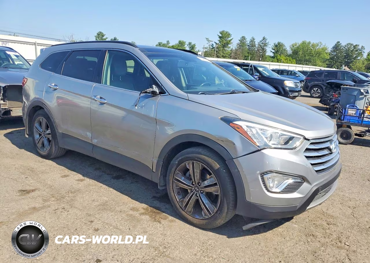 2015 Hyundai Santa Fe Limited VIN:KM8SRDHFXFU116849 - 4