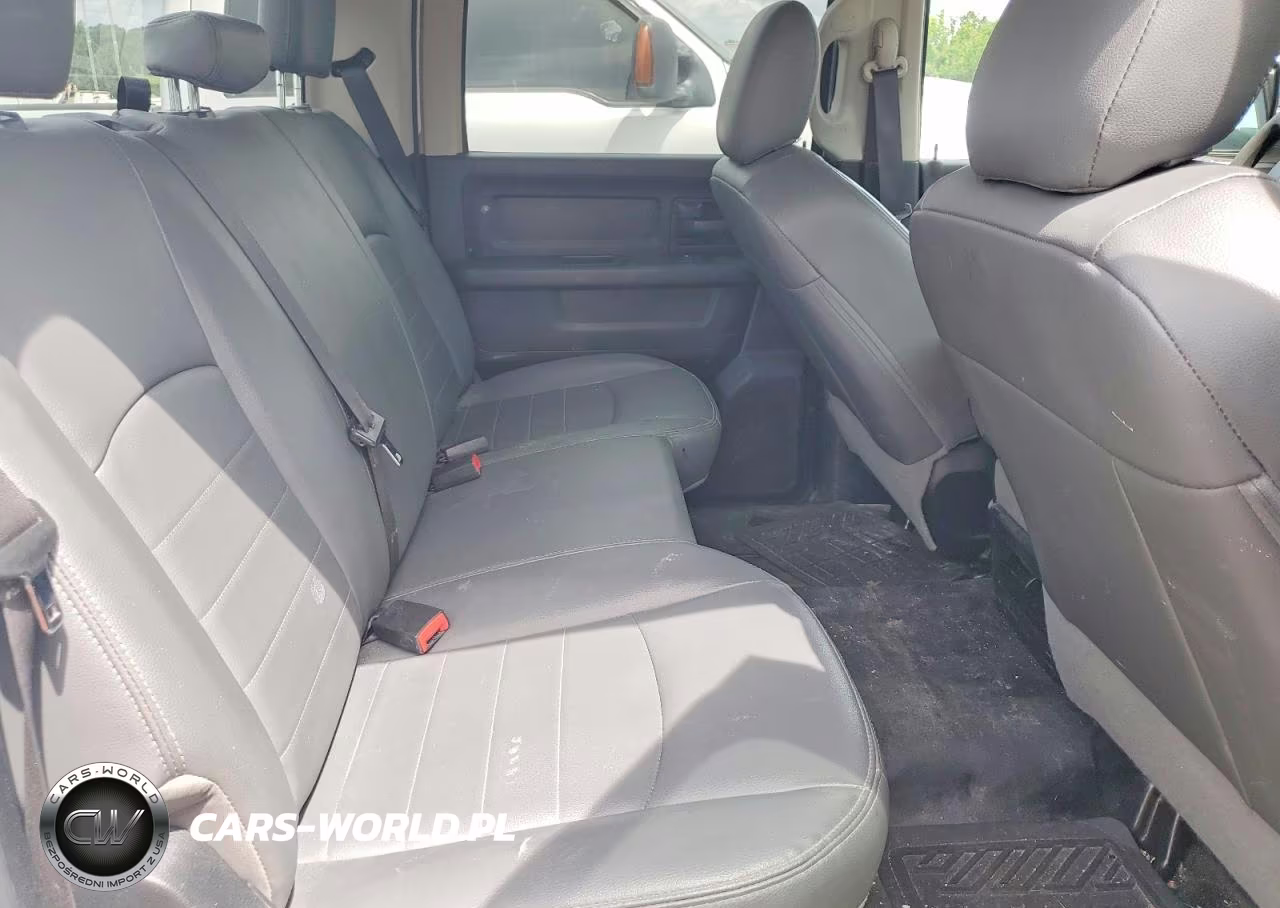 2018 Ram 3500 St VIN:3C63RRGJ9JG305278 - 11