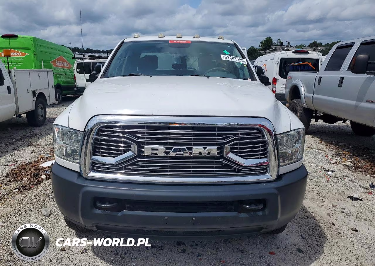 2018 Ram 3500 St VIN:3C63RRGJ9JG305278 - 5