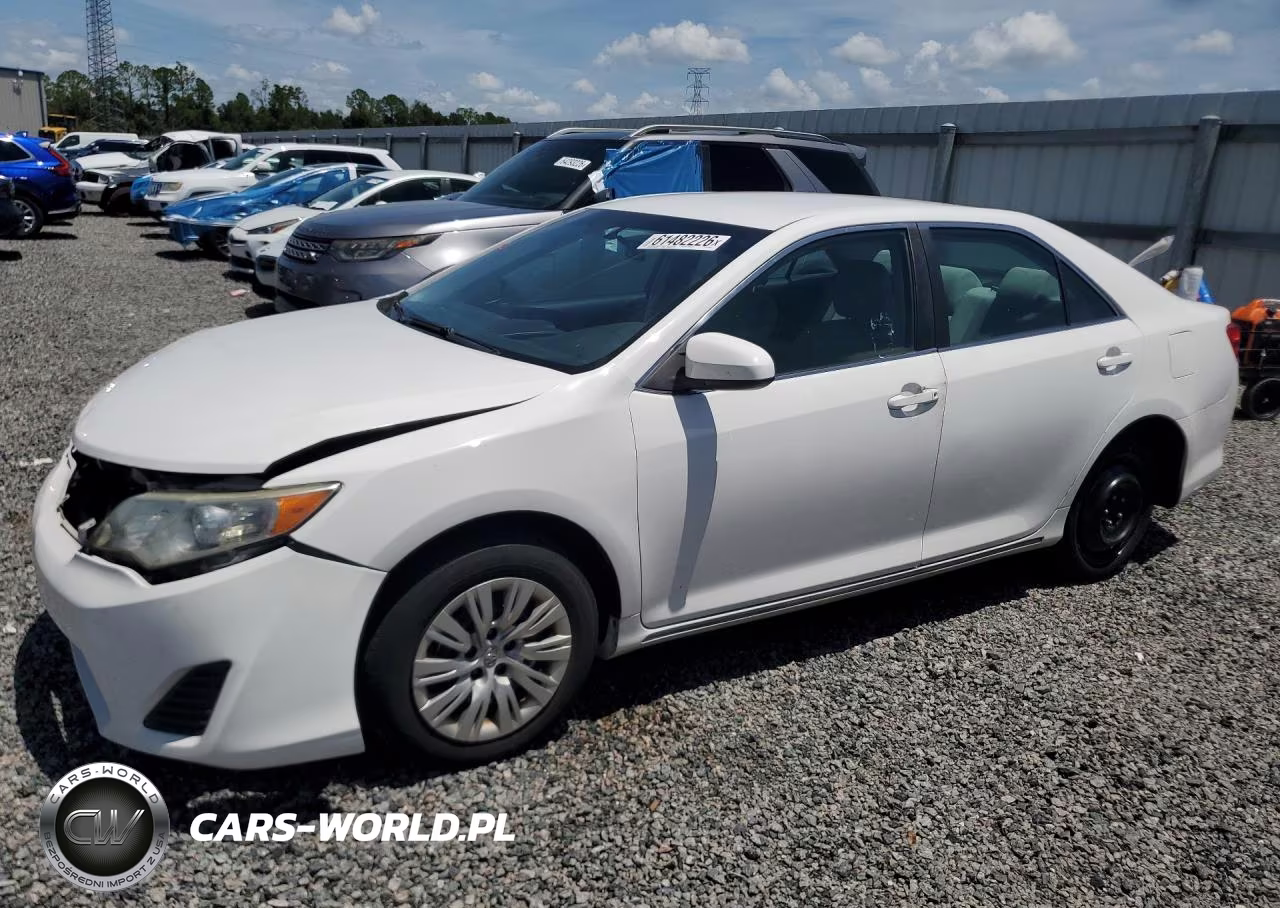 2014 Toyt Camry – zdjęcie 1 z 12