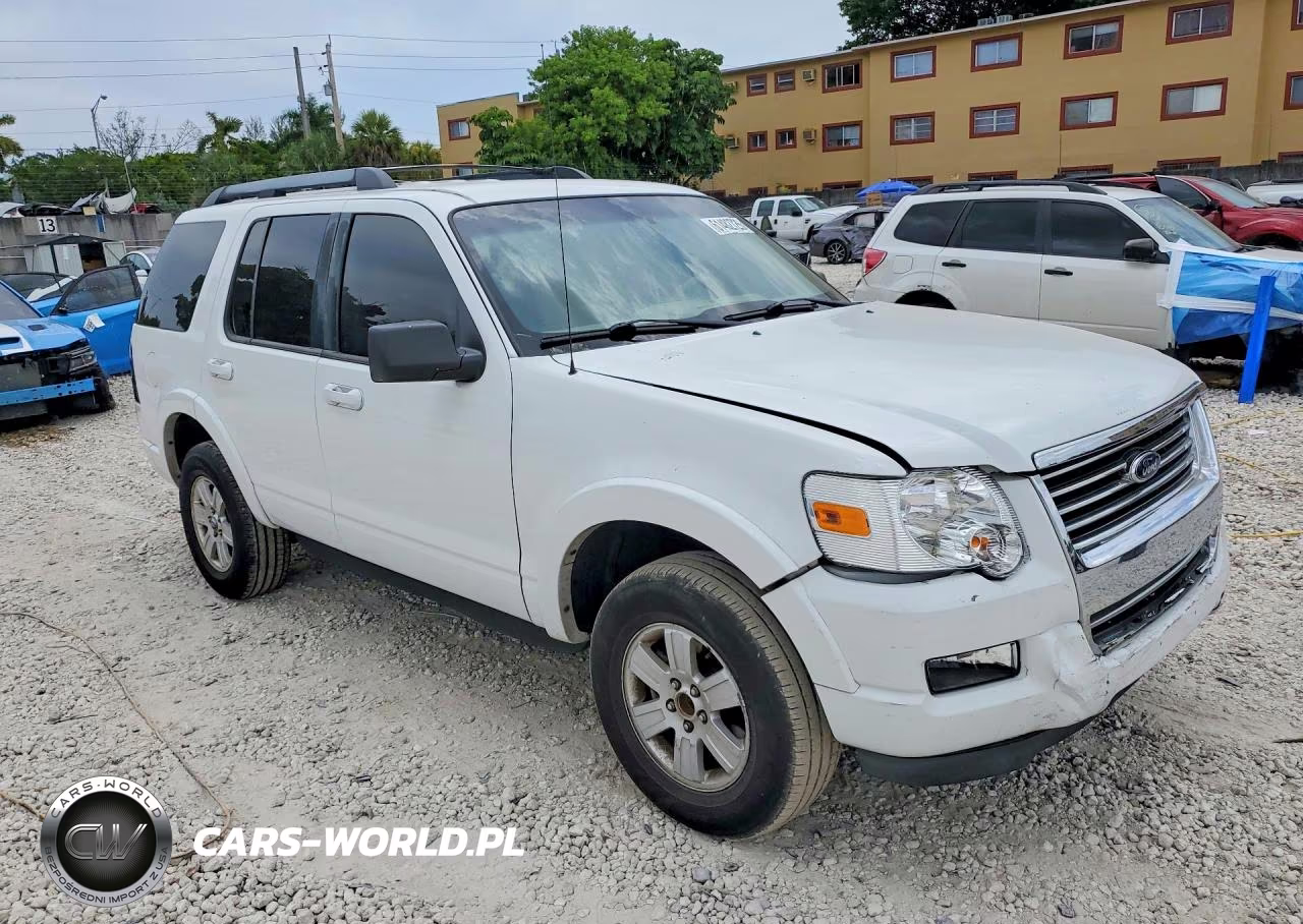 2009 Ford Explorer Xlt VIN:1FMEU63849UA23555 - 4
