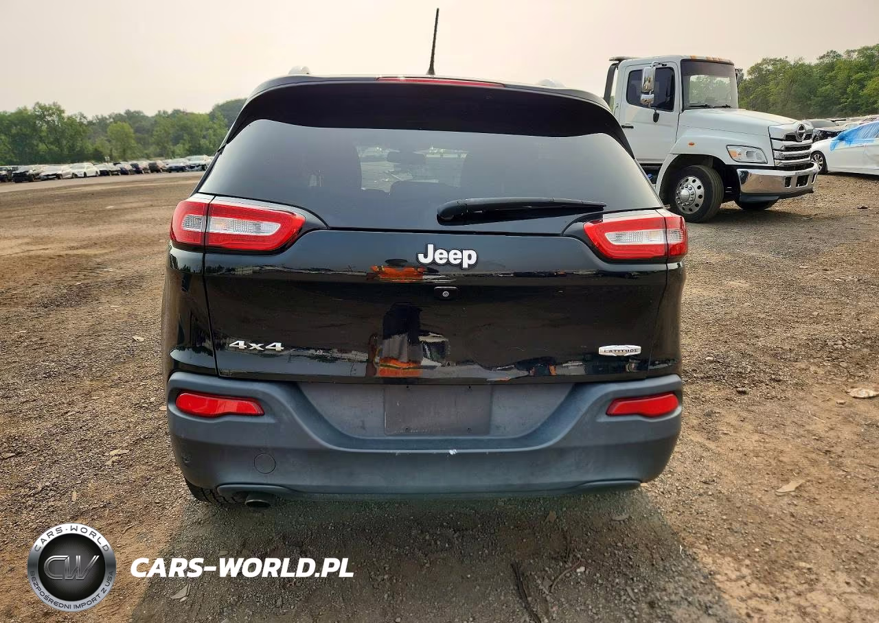 2018 Jeep Cherokee Latitude VIN:1C4PJMCB8JD550217 - 6