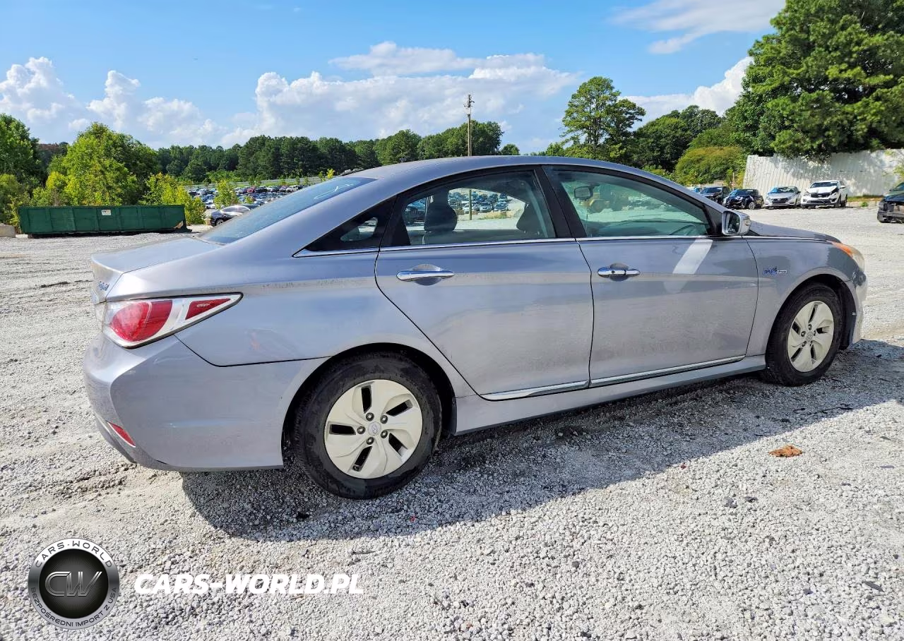 2014 Hyundai Sonata Hybrid VIN:KMHEC4A45EA116474 - 3