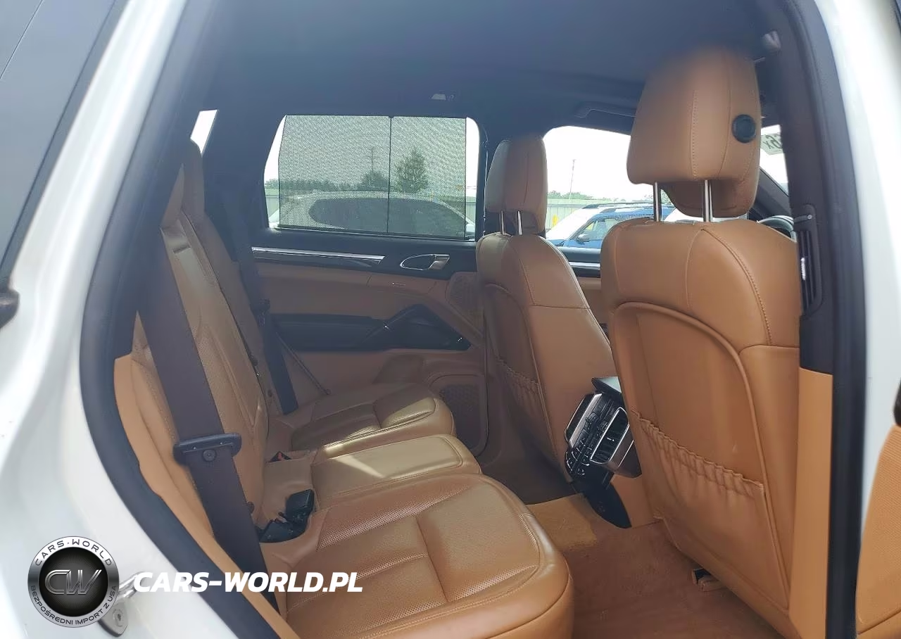 2018 Porsche Cayenne S VIN:WP1AB2A23JLA60847 - 11