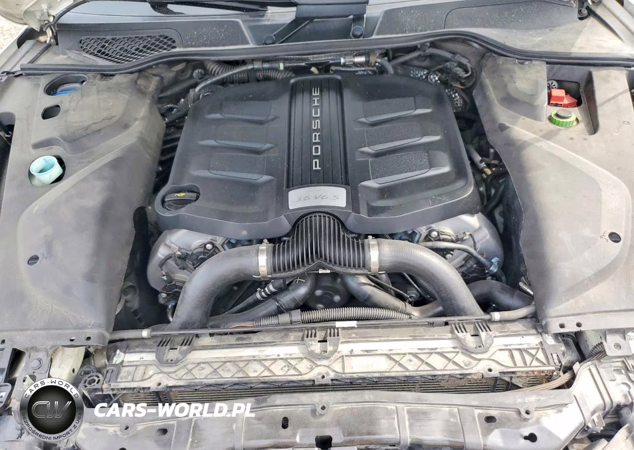 2018 Porsche Cayenne S VIN:WP1AB2A23JLA60847 - 12