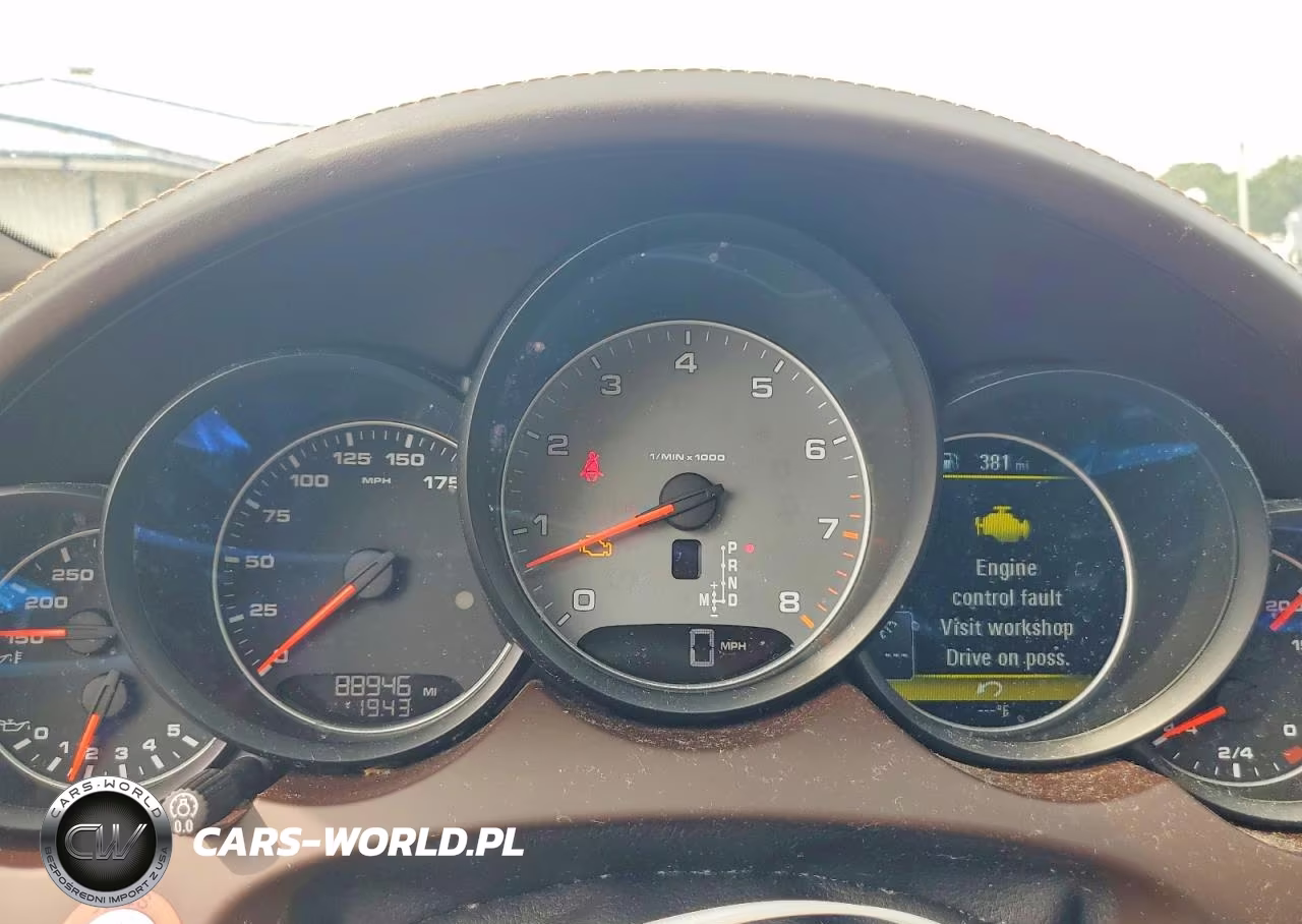 2018 Porsche Cayenne S VIN:WP1AB2A23JLA60847 - 9