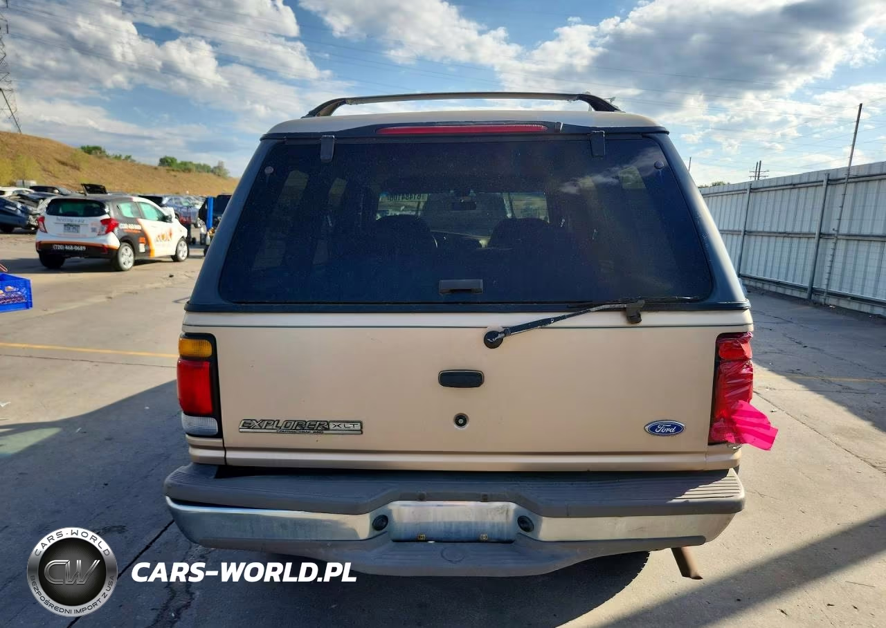 1996 Ford Explorer VIN:1FMDU34X6TUA17053 - 6