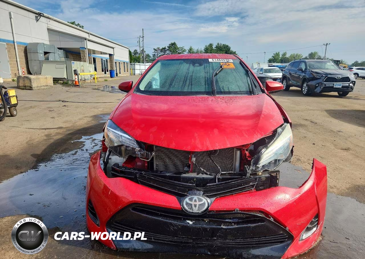 2018 Toyota Corolla Le VIN:2T1BURHE7JC984935 - 5