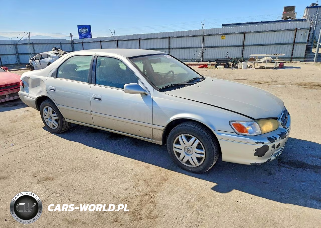 2000 Toyota Camry Le V6 VIN:4T1BF22K4YU100720 - 4