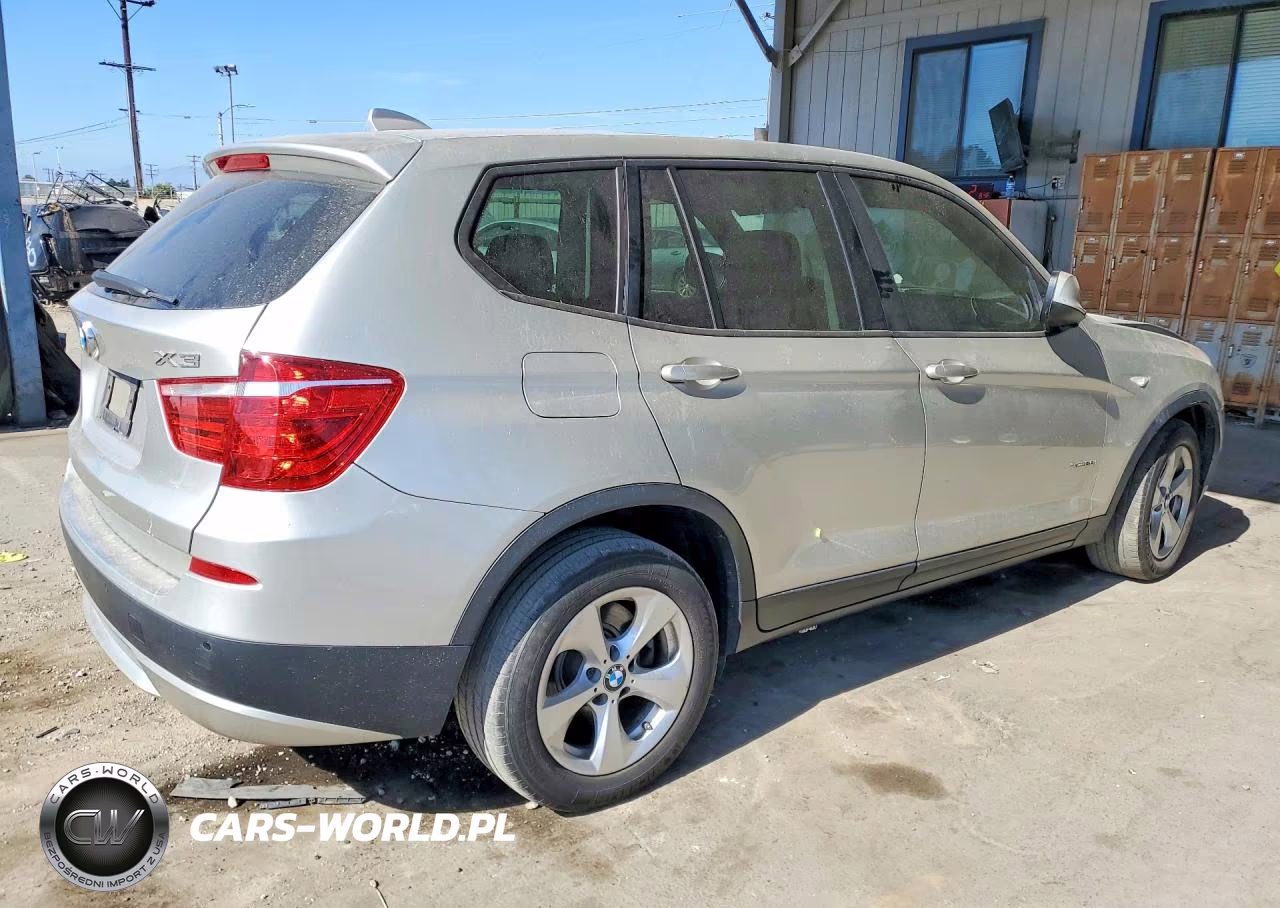 2011 BMW X3 xDrive28I VIN:5UXWX5C53BL702792 - 3