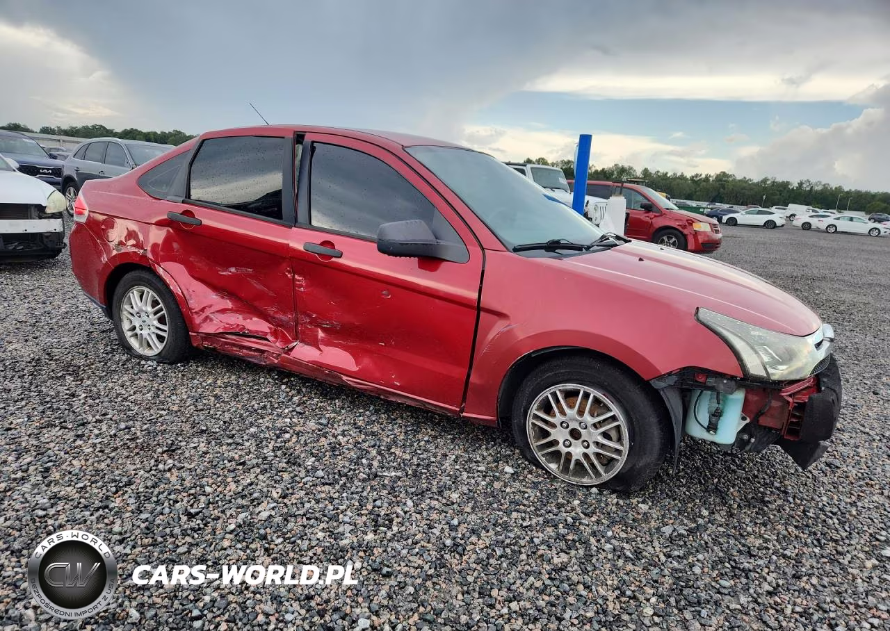 2010 Ford Focus Se VIN:1FAHP3FNXAW151211 - 4