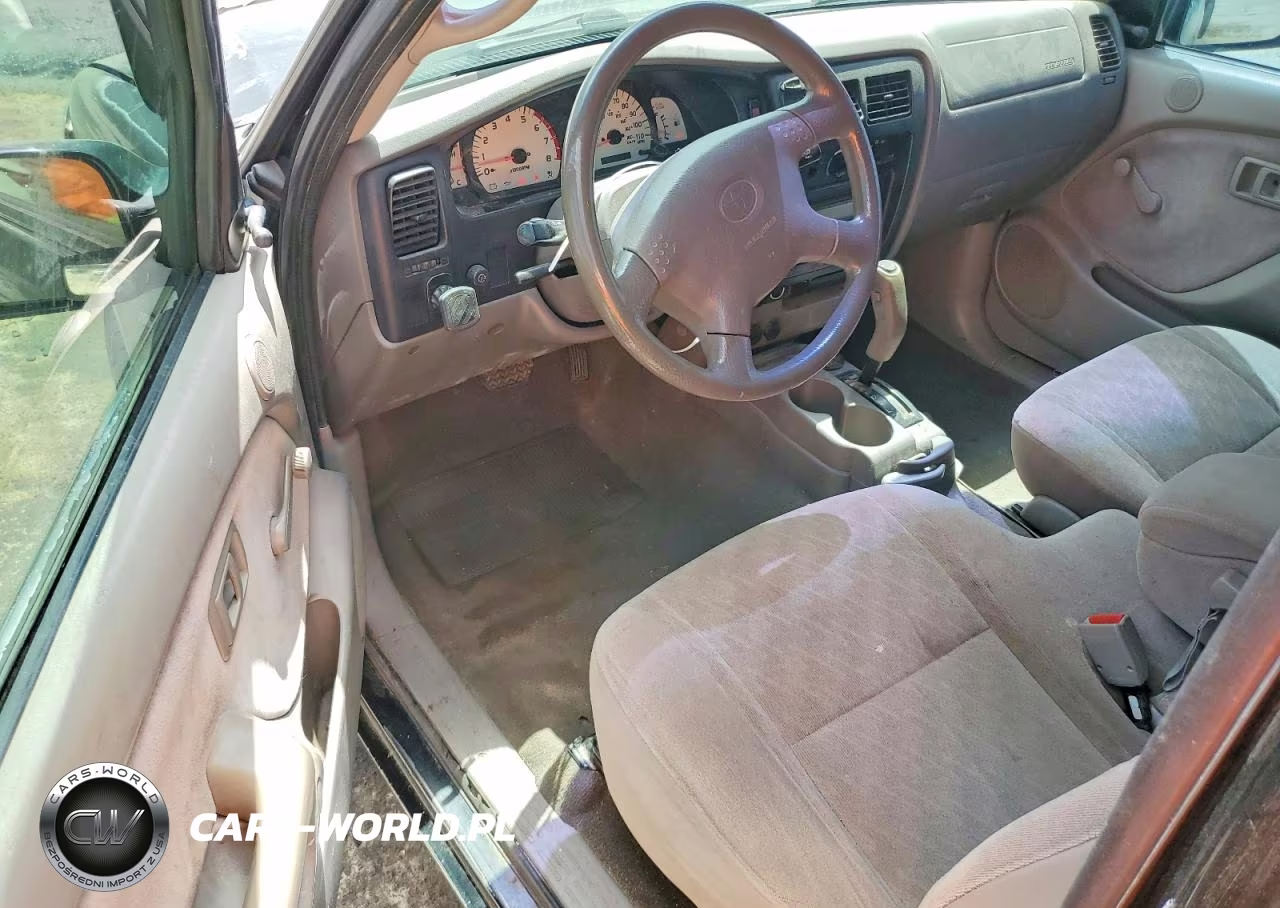 2004 Toyota Tacoma Xtracab VIN:5TEVL52NX4Z413911 - 8