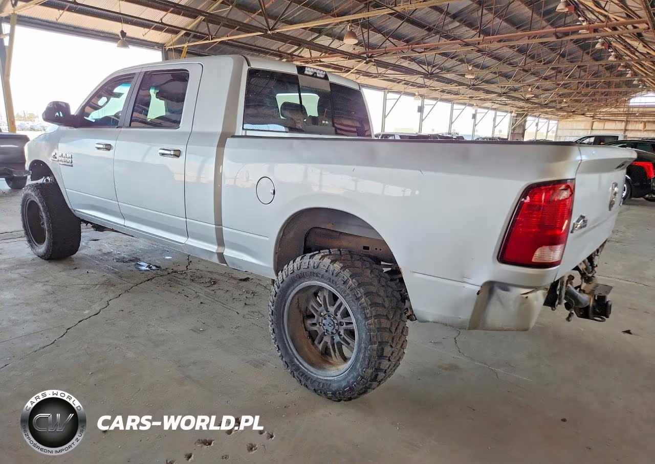 2018 Ram 2500 Slt VIN:3C6UR5ML1JG333840 - 2