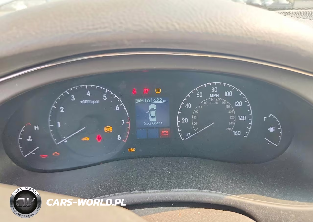 2011 Hyundai Genesis 3.8L VIN:KMHGC4DE7BU114913 - 9