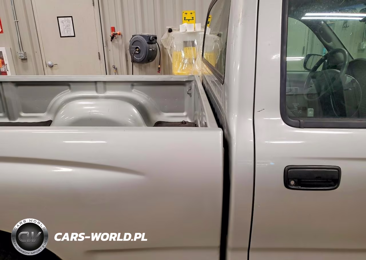 2004 Toyota Tacoma Base VIN:5TENL42N44Z457798 - 10