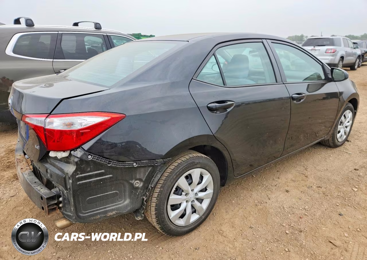 2015 Toyota Corolla Le VIN:2T1BURHE1FC405154 - 3