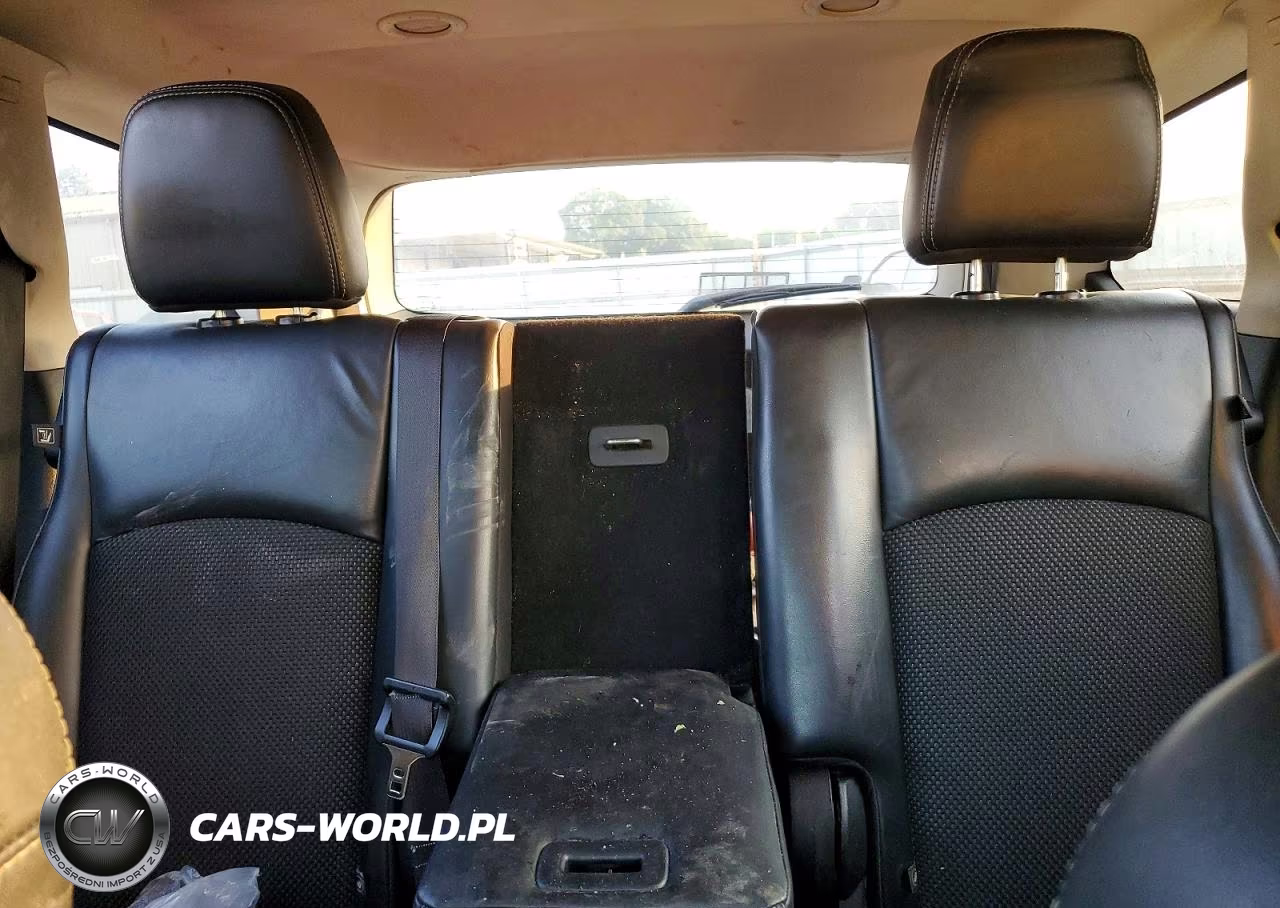 2020 Dodge Journey Crossroad VIN:3C4PDCGB3LT270312 - 10