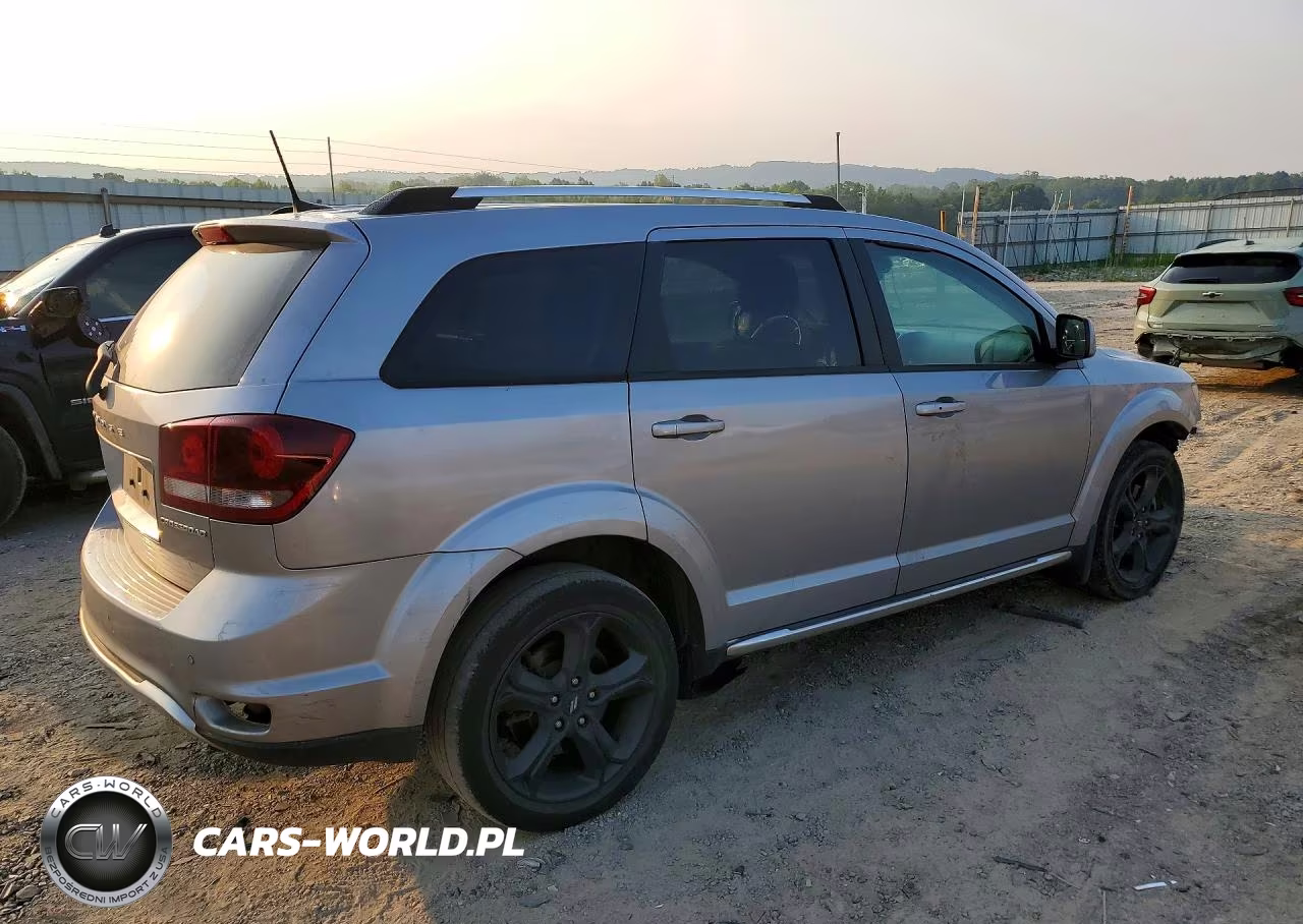 2020 Dodge Journey Crossroad VIN:3C4PDCGB3LT270312 - 3