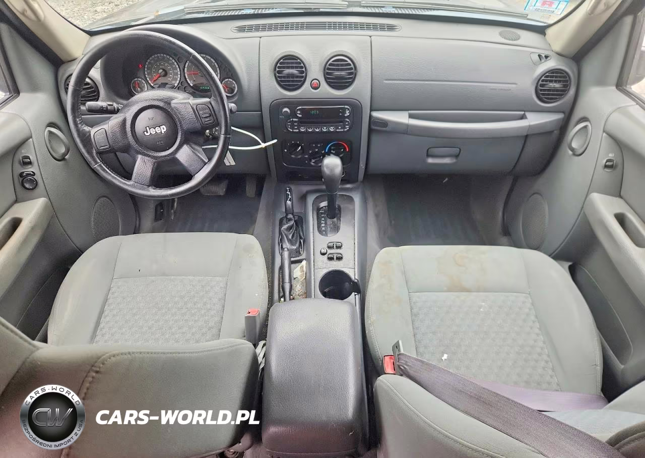 2007 Jeep Liberty Sport VIN:1J4GL48K07W518646 - 8