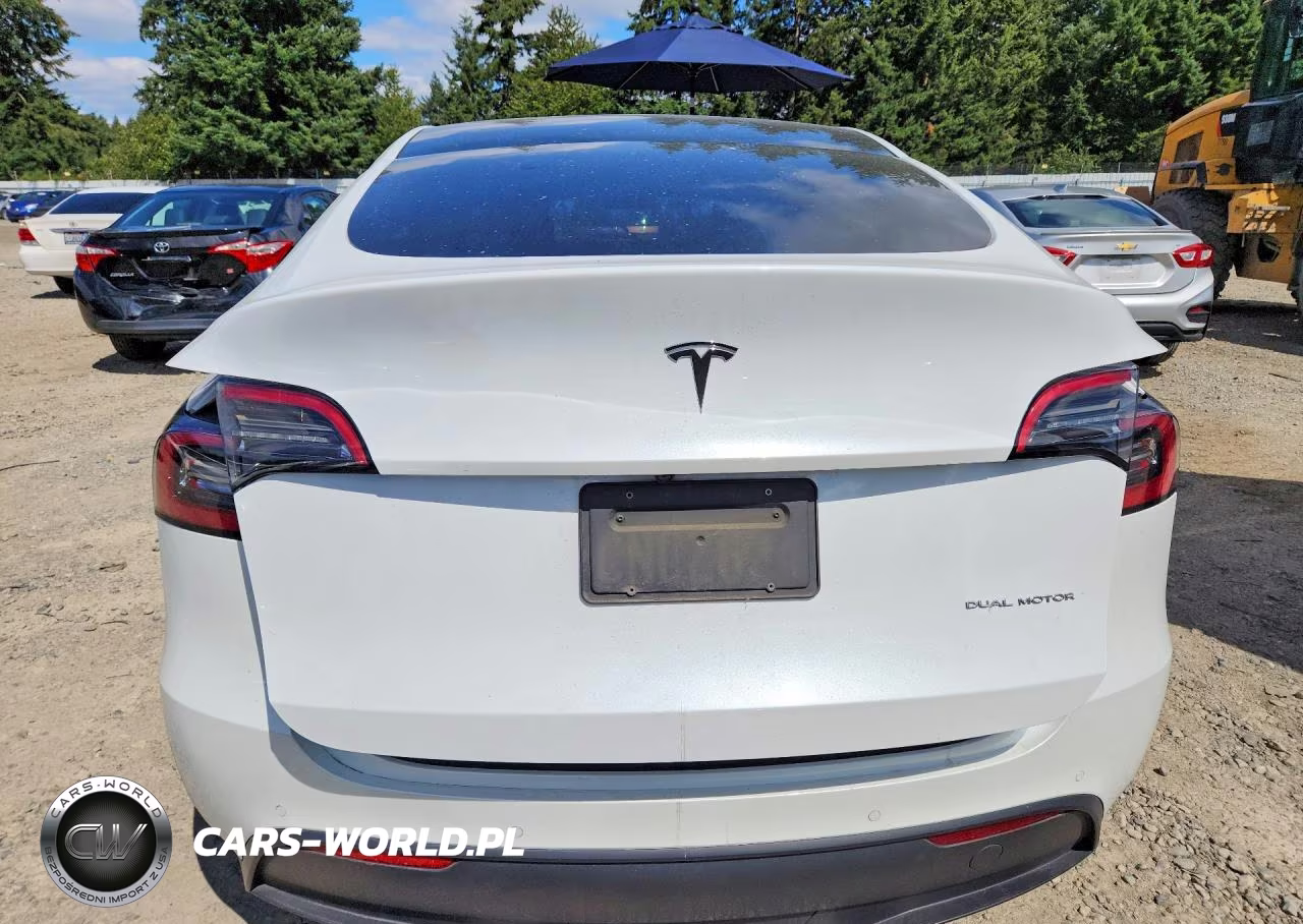 2021 Tesla Model Y VIN:5YJYGDEE7MF153685 - 6