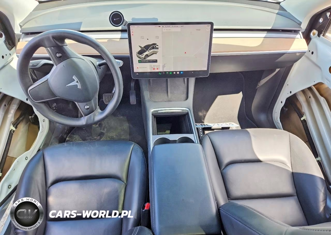 2021 Tesla Model Y VIN:5YJYGDEE7MF153685 - 8