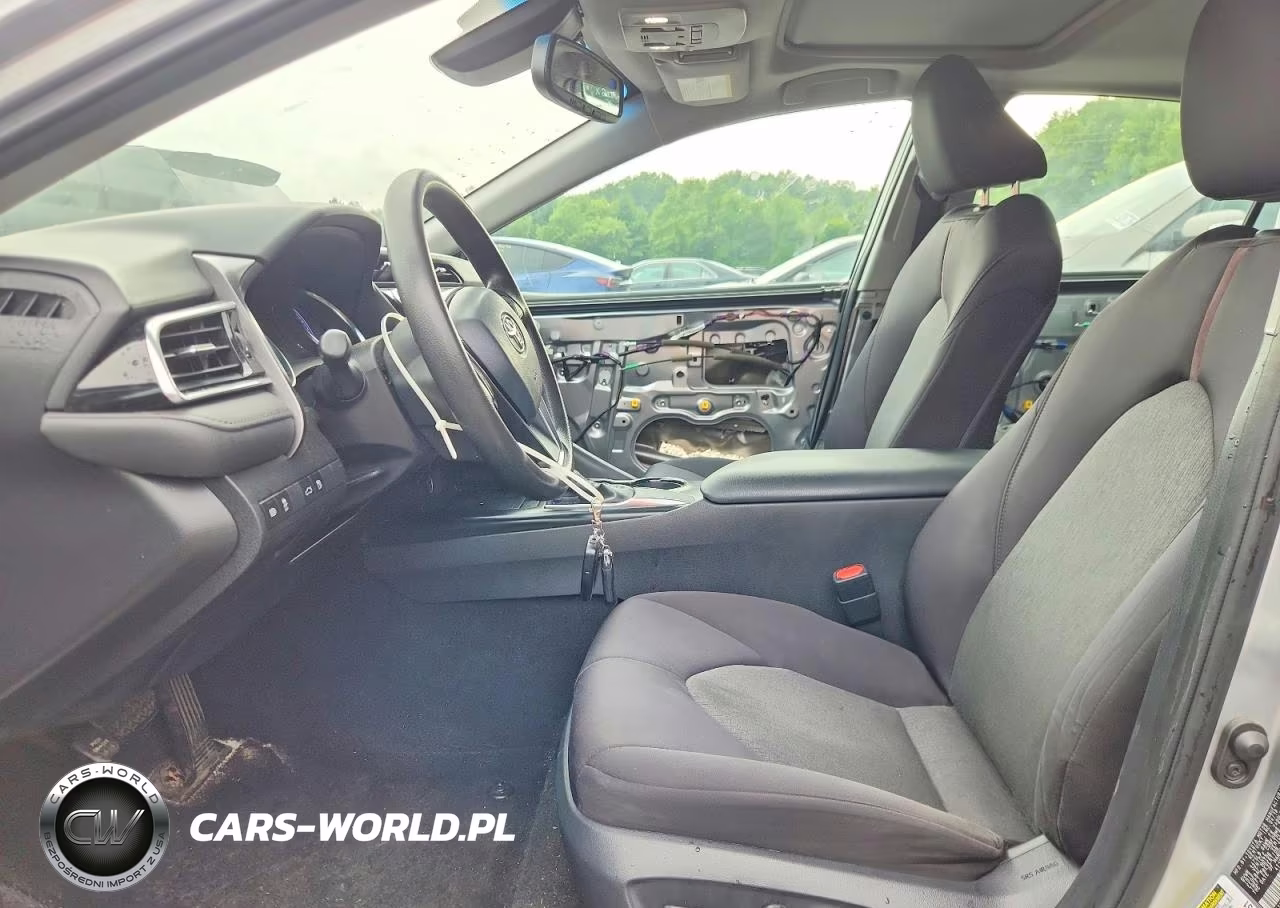 2018 Toyota Camry Le VIN:4T1B11HK0JU108187 - 7
