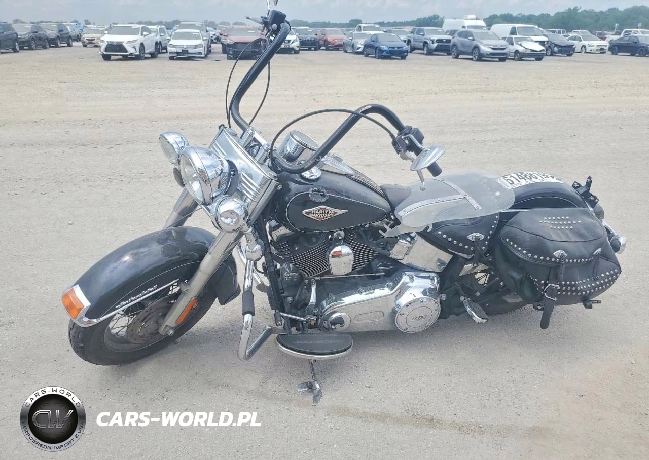 2012 Harley-Davidson Flstc Heritage Softail Classic VIN:1HD1BWV12CB029932 - 3