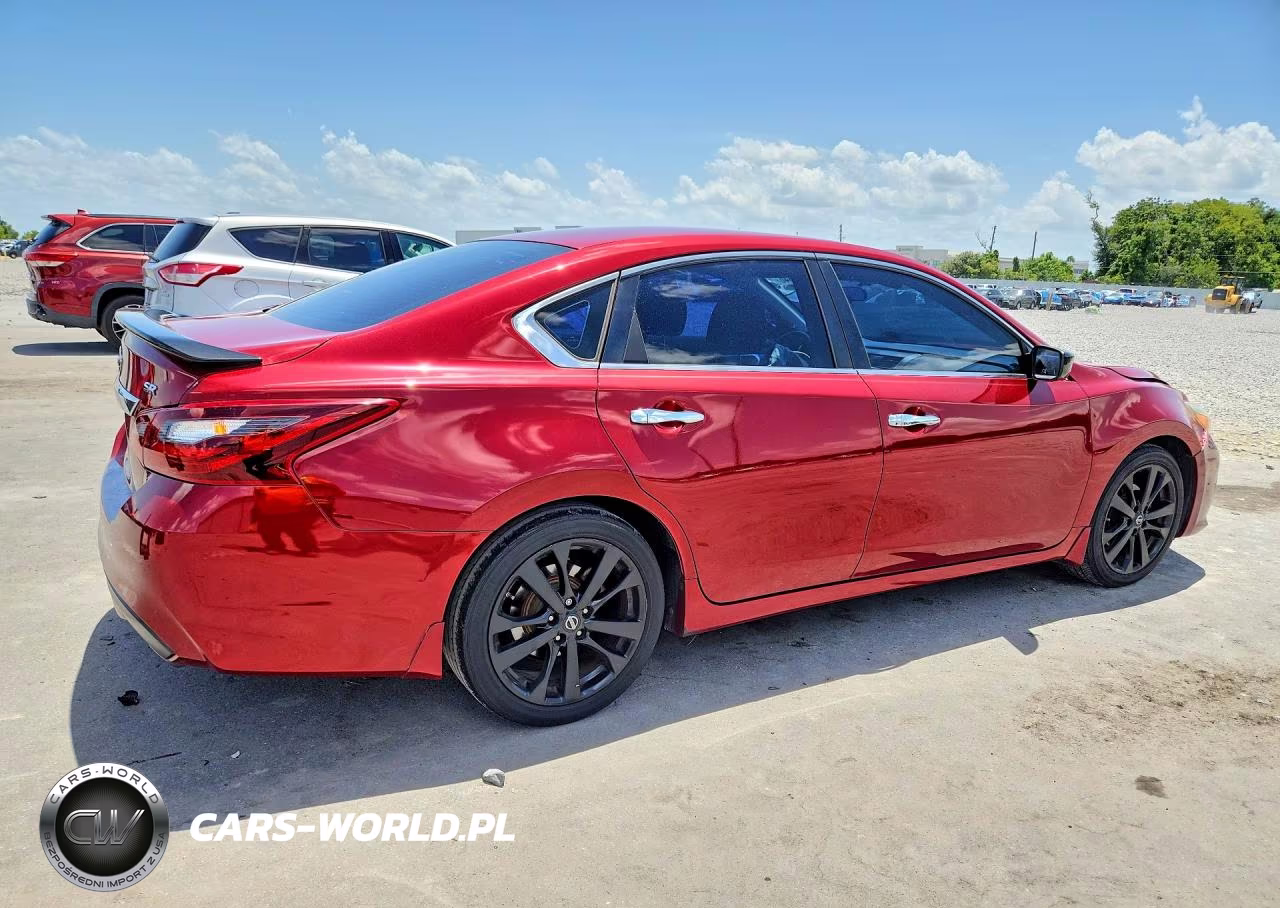 2017 Nissan Altima 2.5 Sr VIN:1N4AL3AP9HC225574 - 3