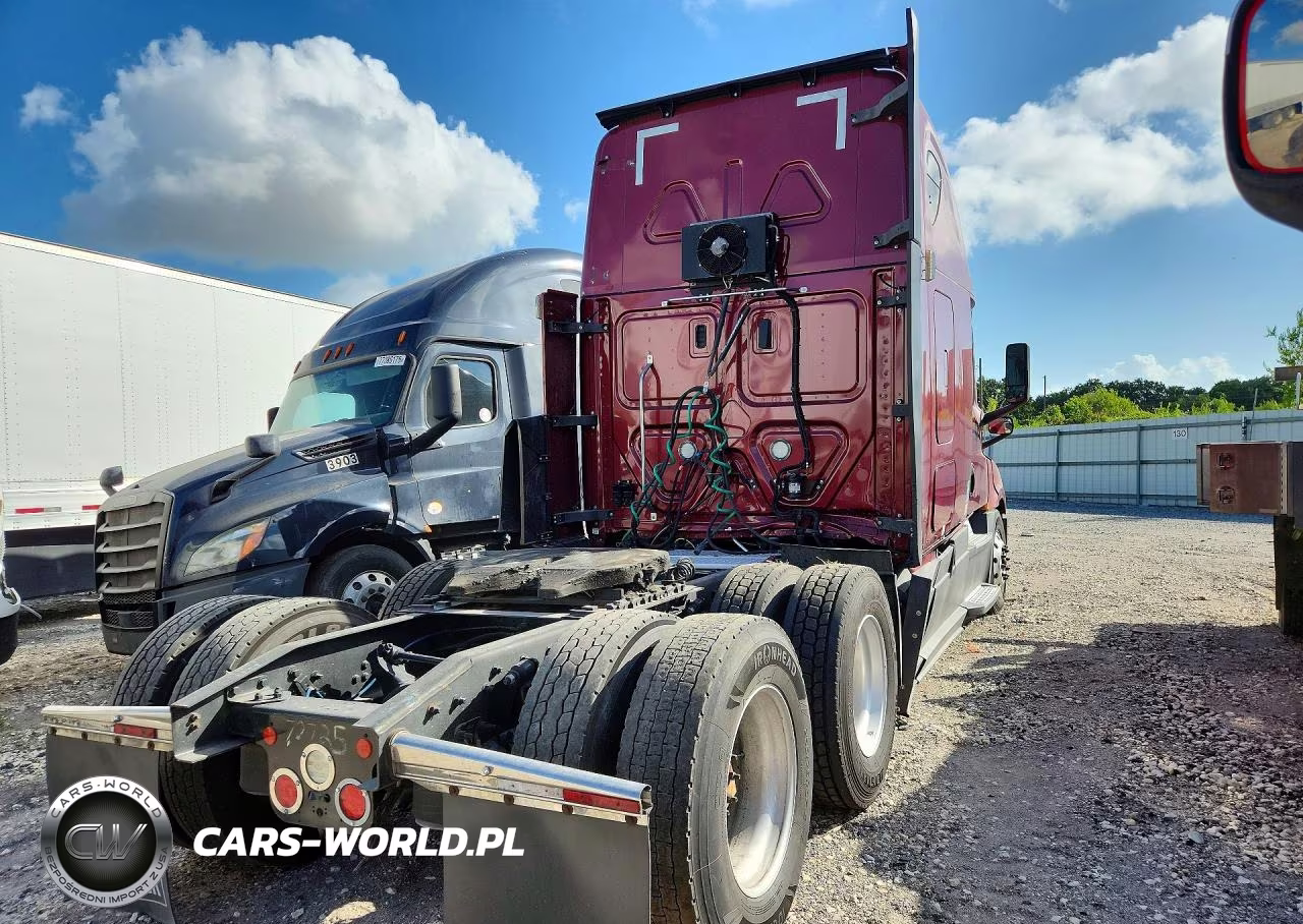 2020 Freightliner Cascadia 126 Semi Truck VIN:3AKJHHDR3LSLR9295 - 3