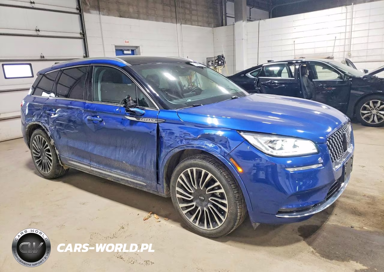 2020 Lincoln Corsair Reserve VIN:5LMCJ2DH4LUL20918 - 4