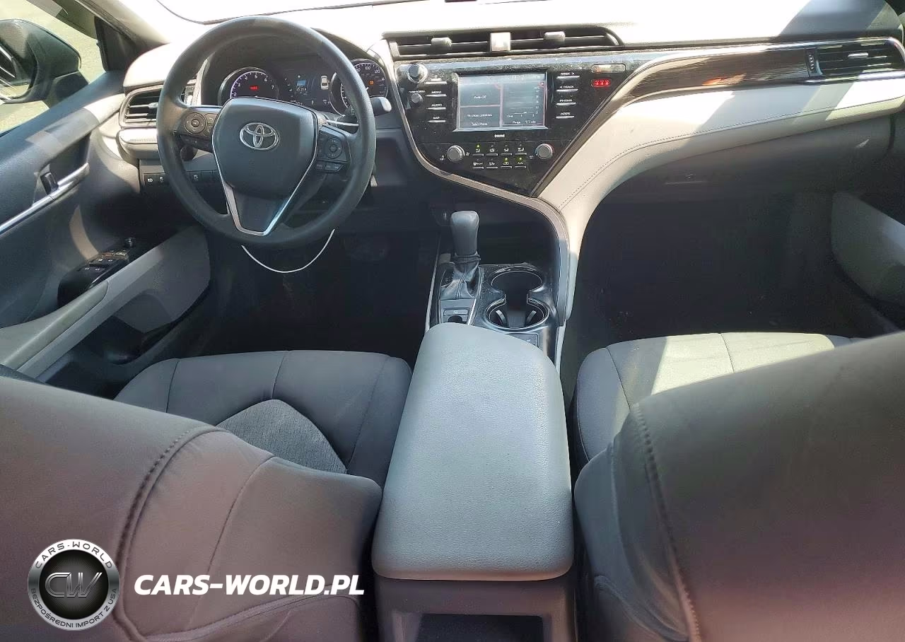 2020 Toyota Camry Le VIN:4T1C11BK4LU009470 - 8