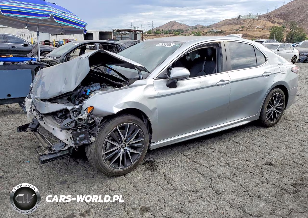 2021 Toyota Camry Se – zdjęcie 1 z 12