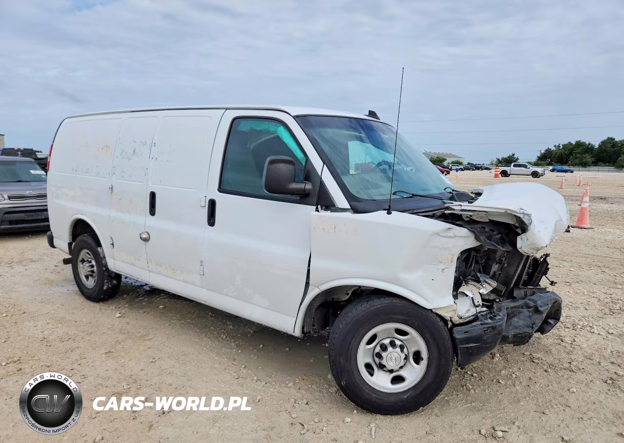 2019 Chevrolet Express G25 VIN:1GCWGAFP4K1257613 - 4