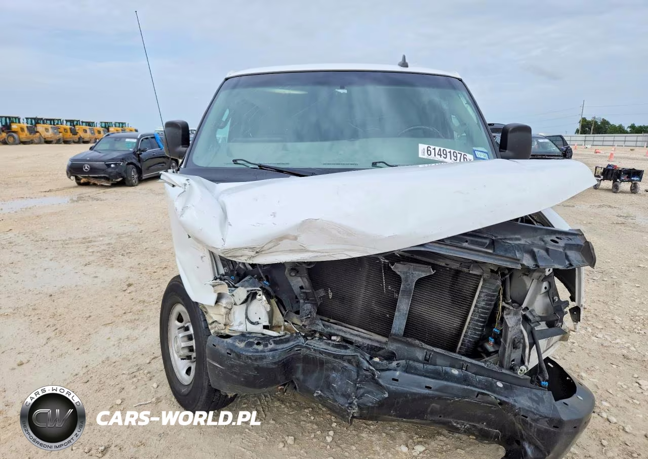 2019 Chevrolet Express G25 VIN:1GCWGAFP4K1257613 - 5