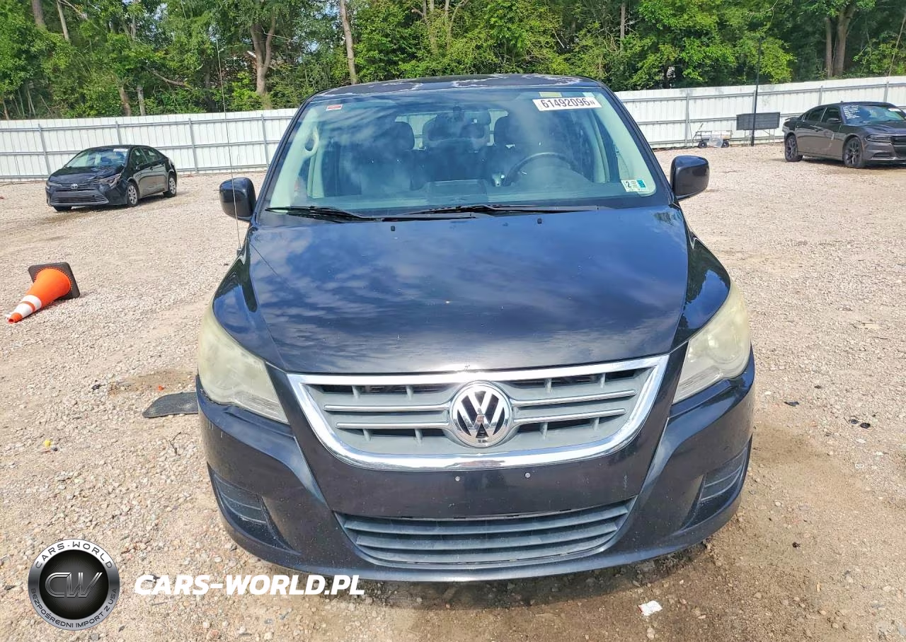 2010 Volkswagen Routan Se VIN:2V4RW3D1XAR280260 - 5