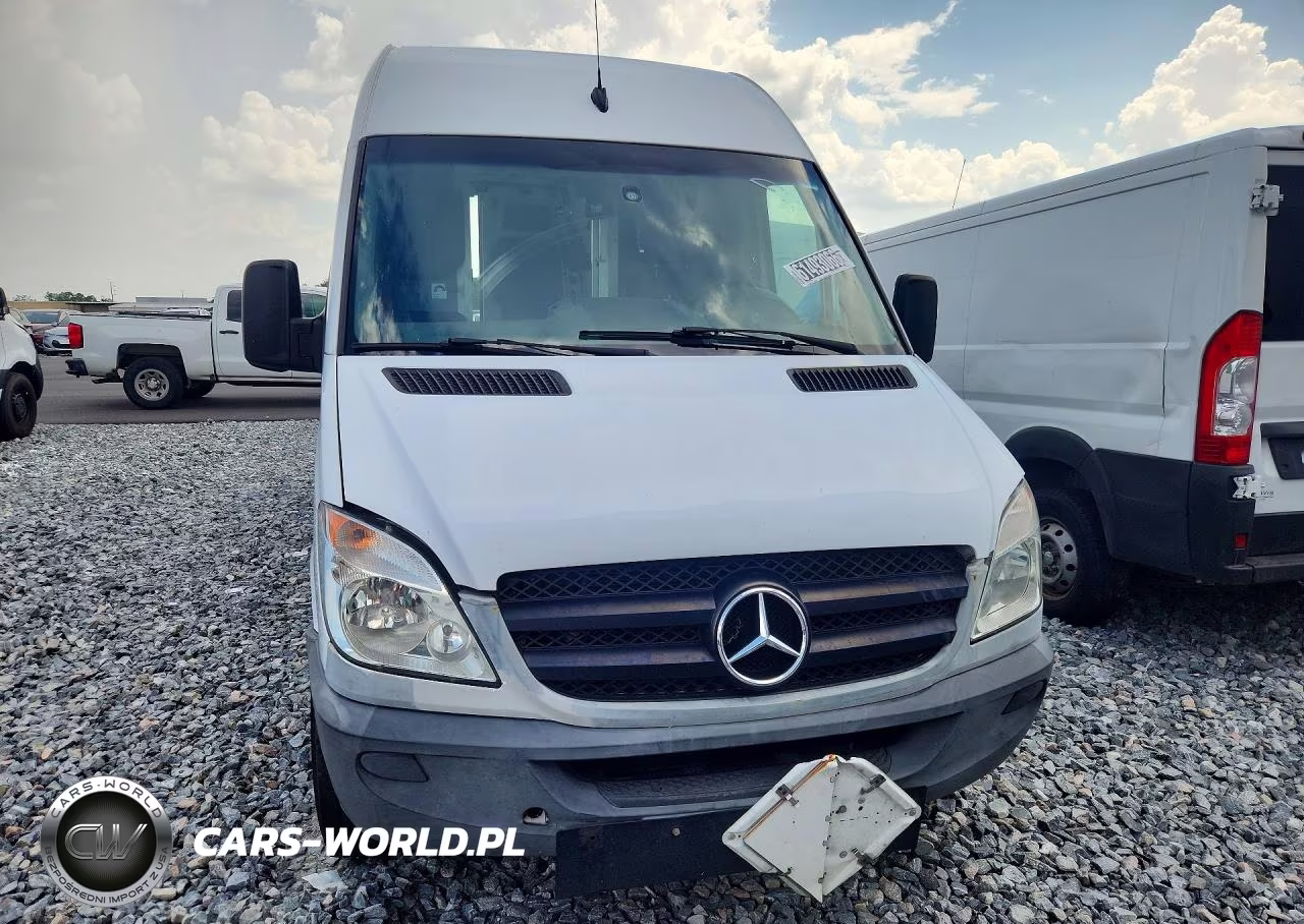2011 Mercedes-Benz Sprinter 2500 Delivery Van VIN:WD3PE8CB1B5591385 - 5