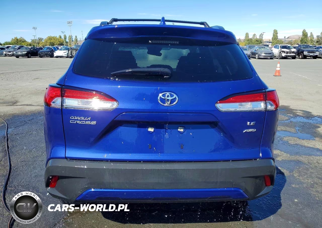 2023 Toyota Corolla Cross Le VIN:7MUCAABG0PV067737 - 6